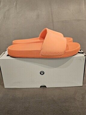 Women's lululemon Restfeel Slides